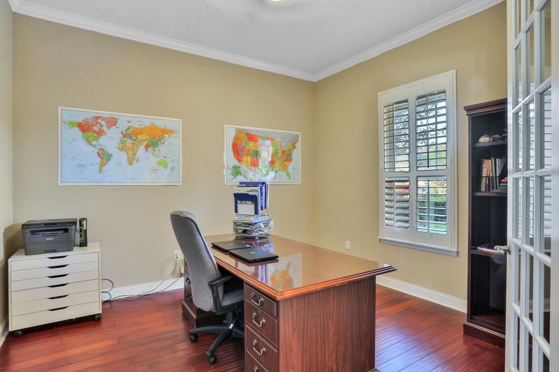 705 Castledale Ct, St Johns, FL 32259