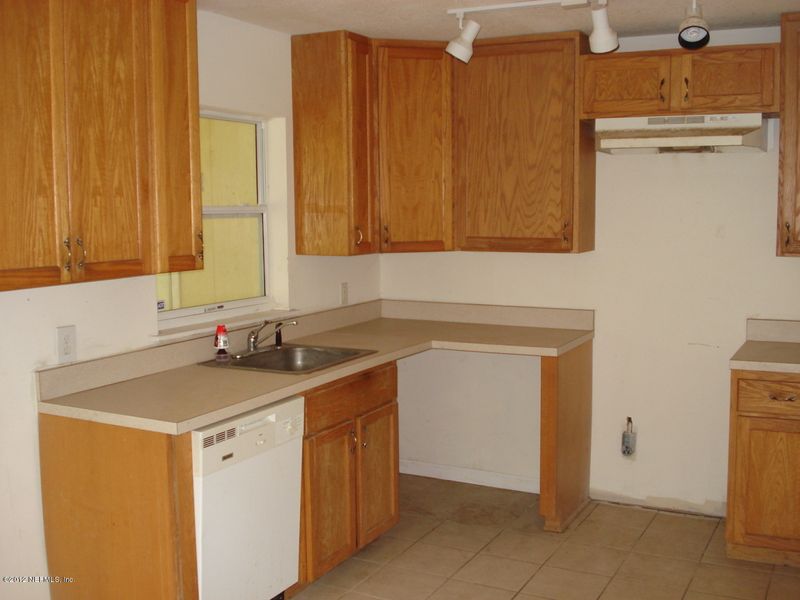 705 Merkerson St, Hastings, FL 32145