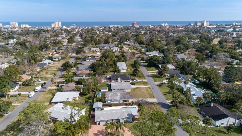 705 Palm Tree Rd, Jacksonville Beach, FL 32250