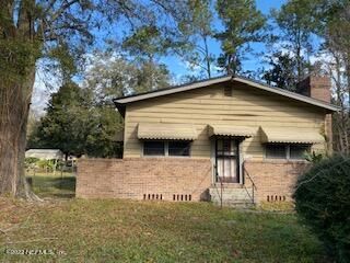 7055 Matthew St, Jacksonville, FL 32210