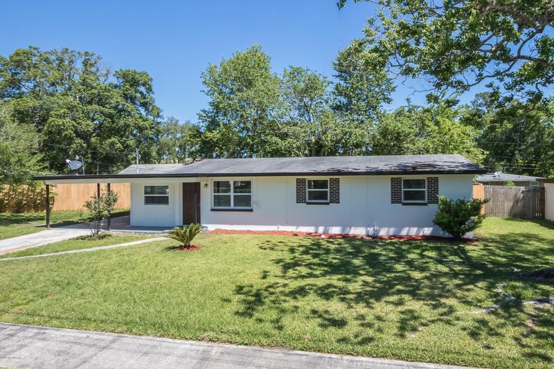 7067 Delisle Dr, Jacksonville, FL 32244