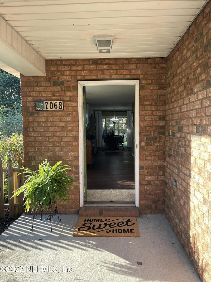 7068 Beekman Lake Dr, Jacksonville, FL 32222
