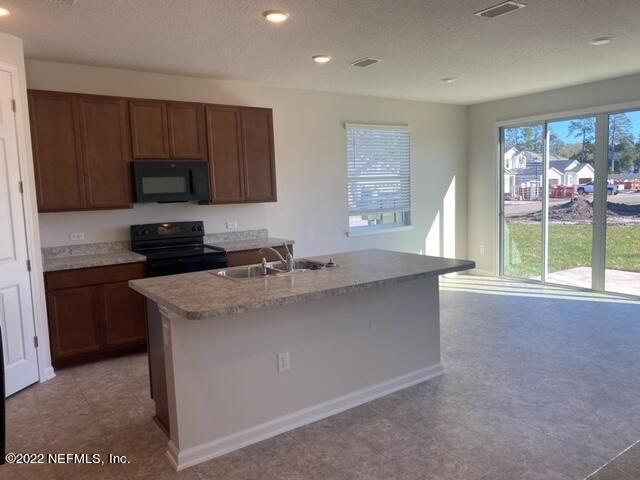 7079 Red Timber Rd, Jacksonville, FL 32244