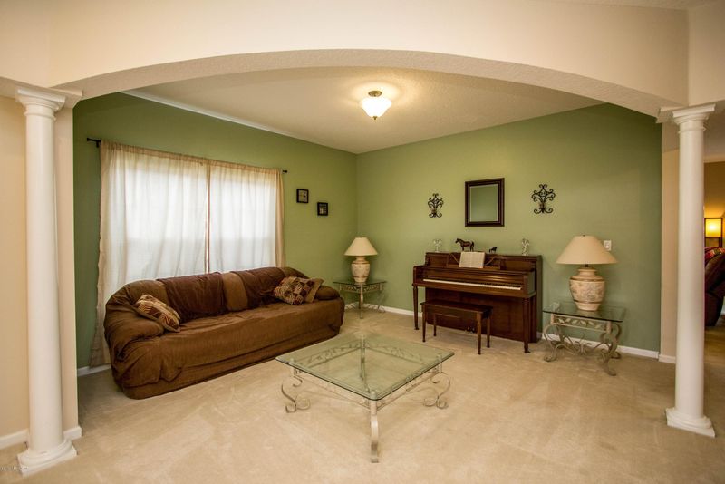 708 Red Cedar Ct, Orange Park, FL 32073