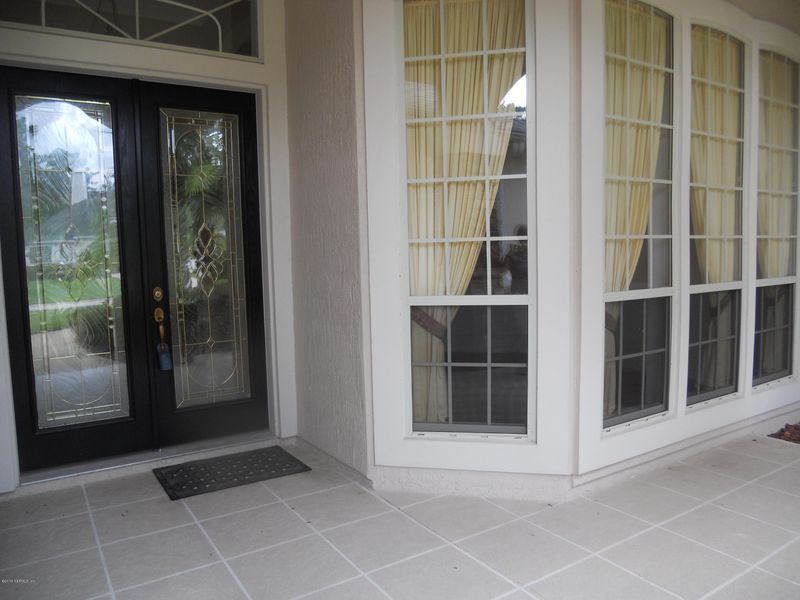 709 Peppervine Ave, St Johns, FL 32259