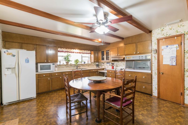 7091 Wiley Rd, Jacksonville, FL 32210