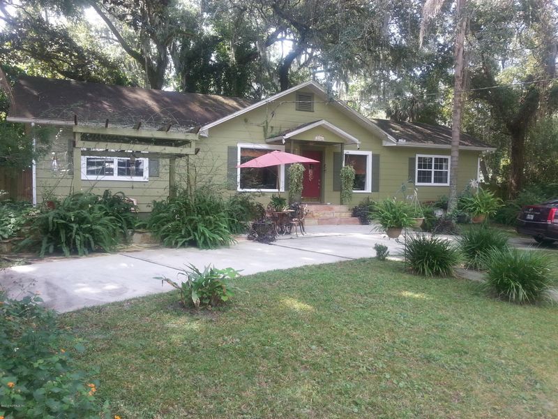 7106 Arlet Dr, Jacksonville, FL 32211