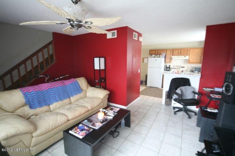 711 7th Ave S, Jacksonville Beach, FL 32250