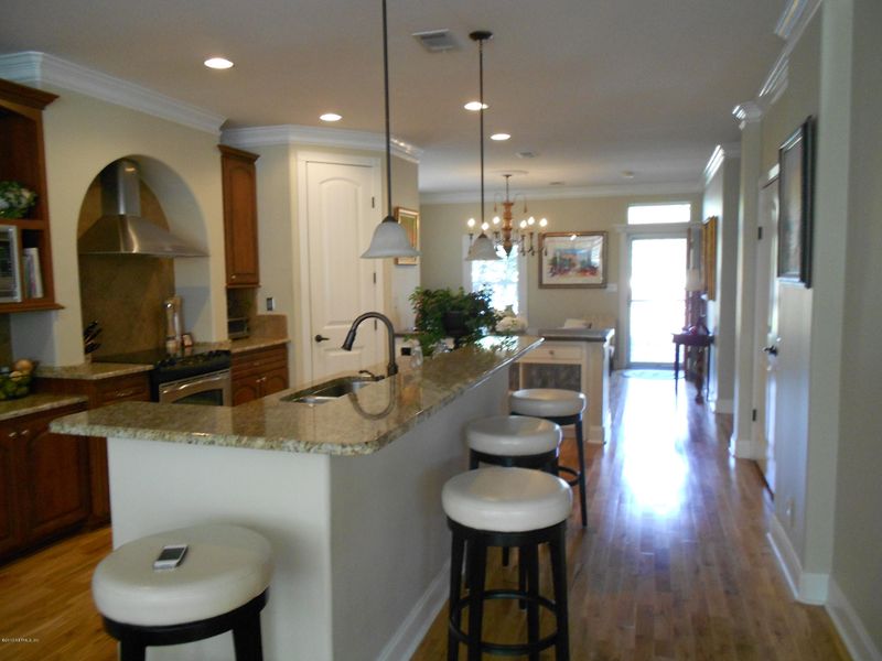 712 2nd St, Neptune Beach, FL 32266