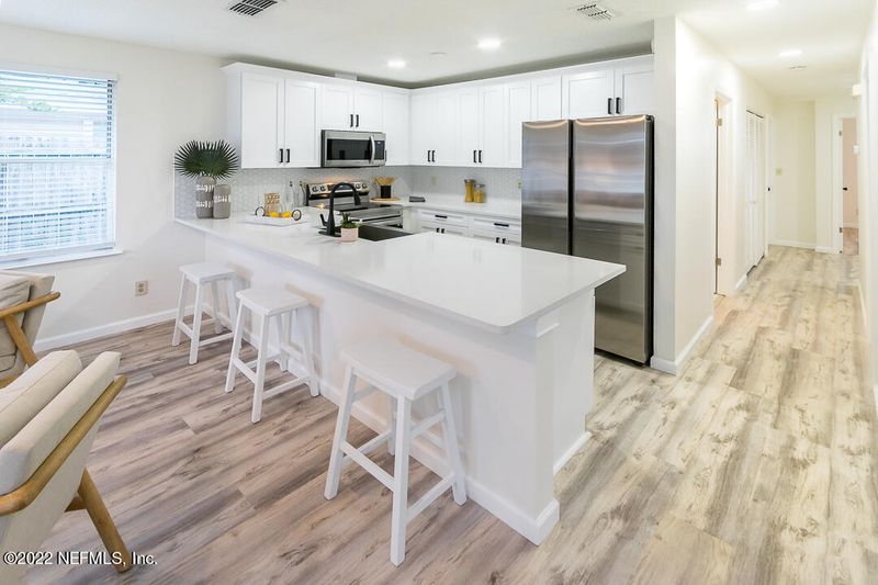 712 3rd Ave S, Jacksonville Beach, FL 32250