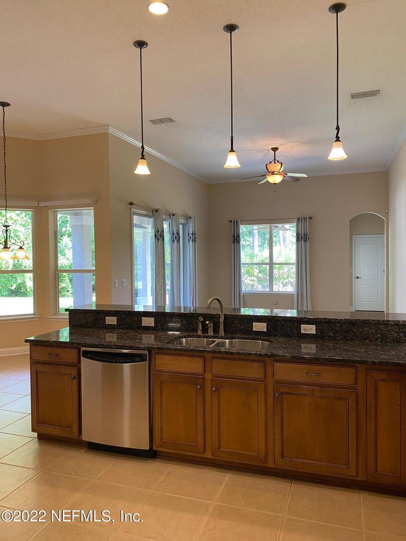 712 Abby Mist Dr, St Johns, FL 32259
