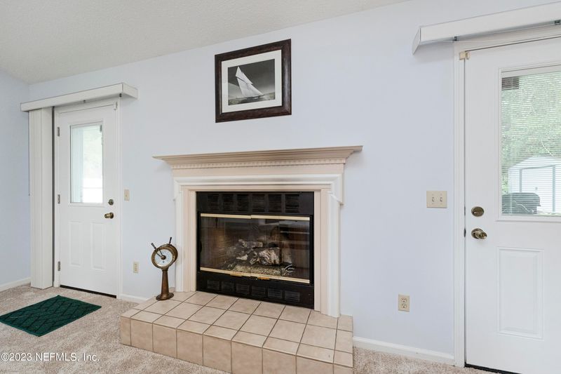 7121 Ft Caroline Hills Dr, Jacksonville, FL 32277