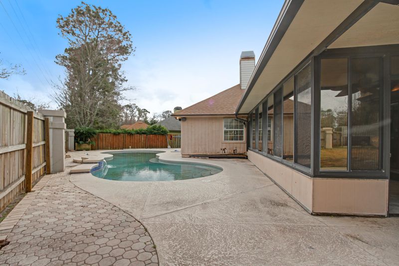 713 Marshview Dr, Jacksonville Beach, FL 32250