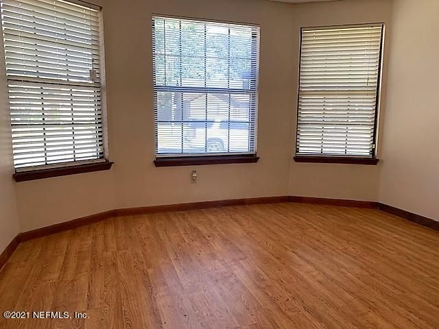 7137 Eagles Perch Dr, Jacksonville, FL 32244