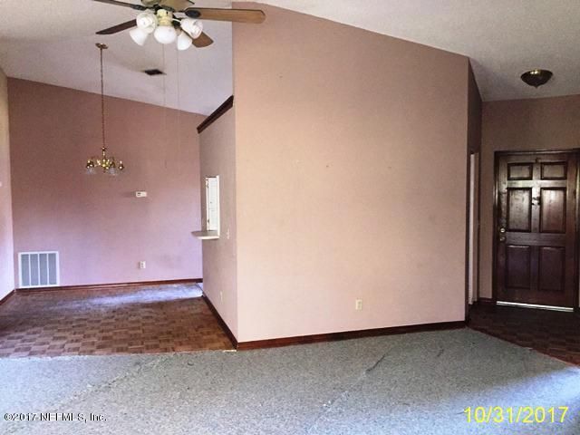 7145 Eagles Perch Dr, Jacksonville, FL 32244
