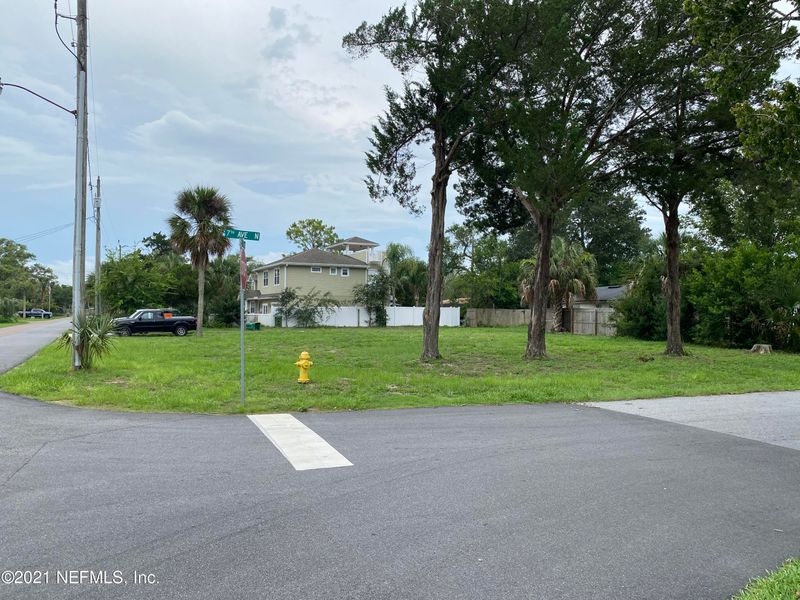 716 N 11th St, Jacksonville Beach, FL 32250