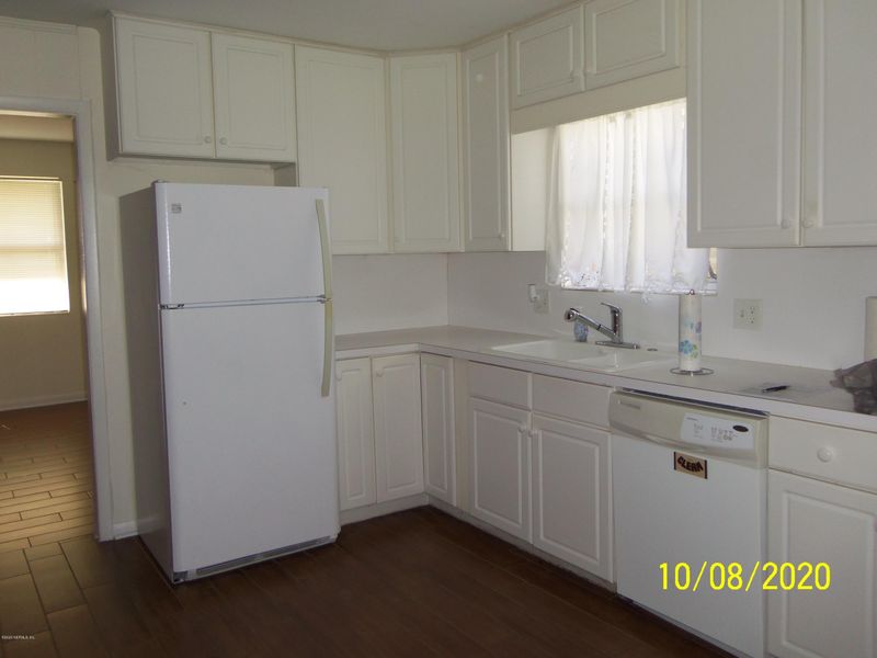 7162 St Augustine Rd, Jacksonville, FL 32217