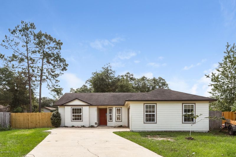 7189 Loves Dr, Jacksonville, FL 32222