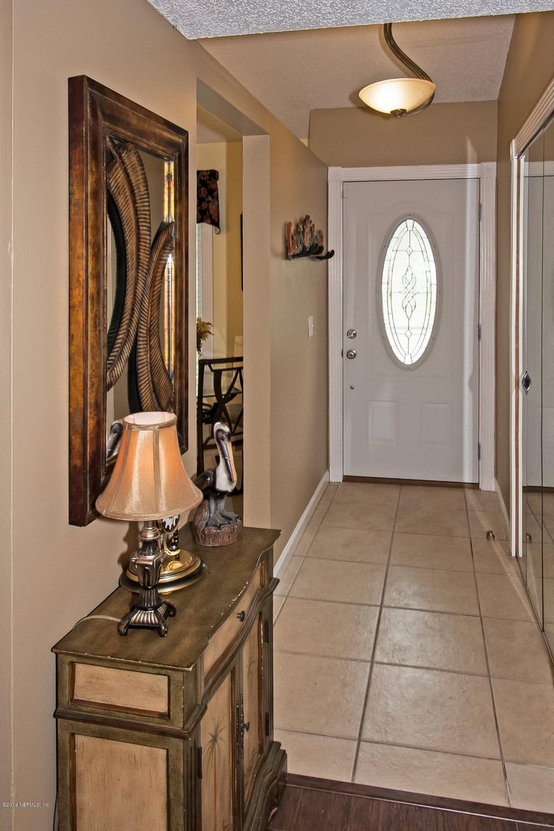 720 Aquatic Dr, Atlantic Beach, FL 32233