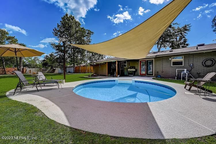 721 Foxbriar, Jacksonville, FL 32221