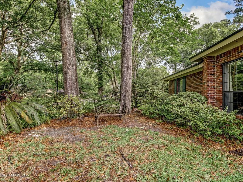 7221 Secret Woods Dr, Jacksonville, FL 32216