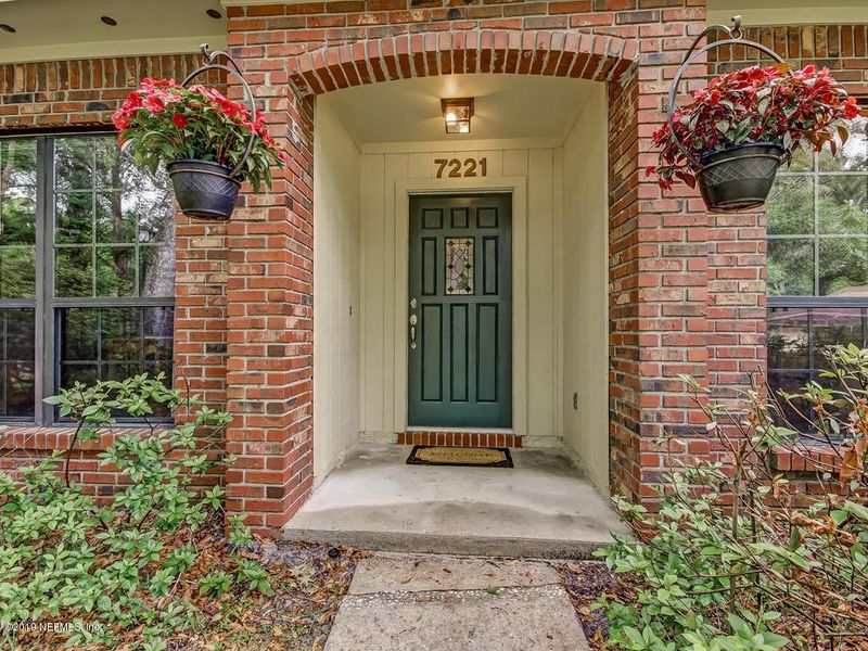 7221 Secret Woods Dr, Jacksonville, FL 32216