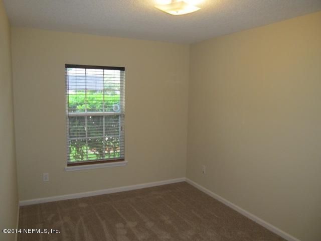 724 New Wales Ln, St Augustine, FL 32092