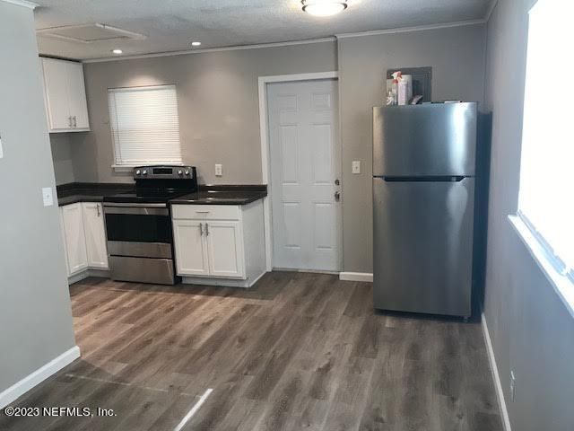 7249 Kivler Dr, Jacksonville, FL 32210
