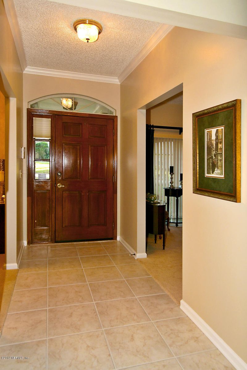 7253 Crescent Oaks Ct, Jacksonville, FL 32277
