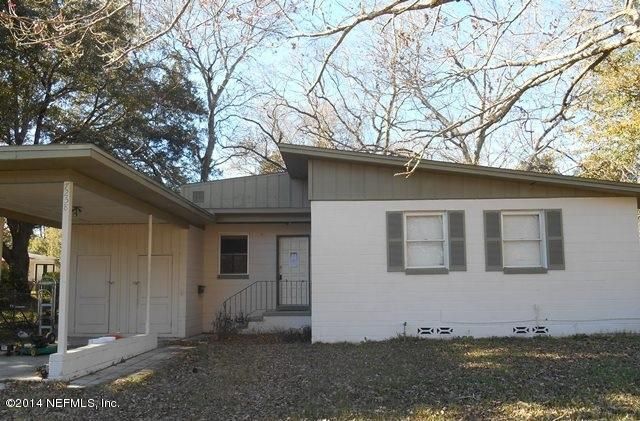 7258 Greenway Dr, Jacksonville, FL 32244