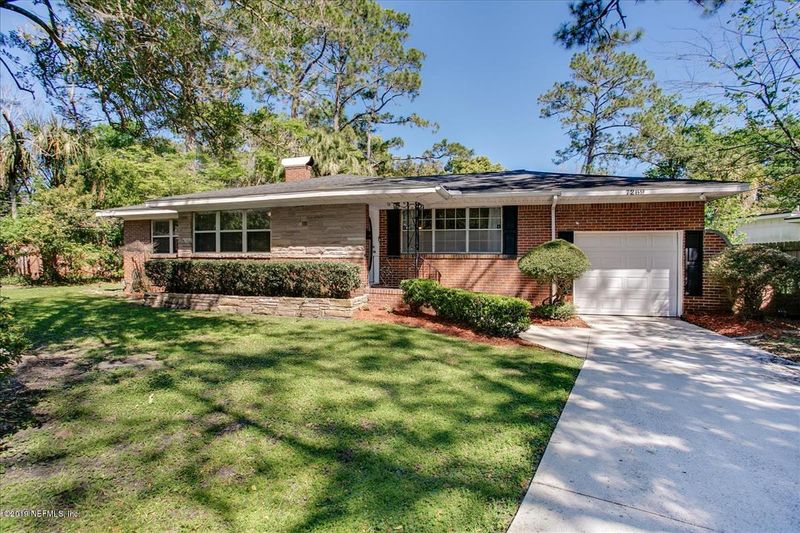 7269 Coligny Rd, Jacksonville, FL 32217
