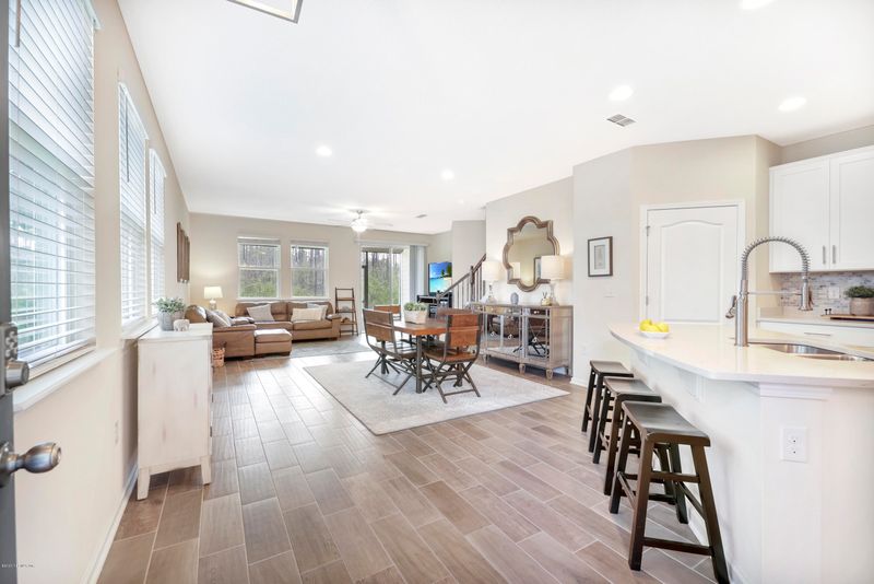 73 Bush Pl, St Johns, FL 32259
