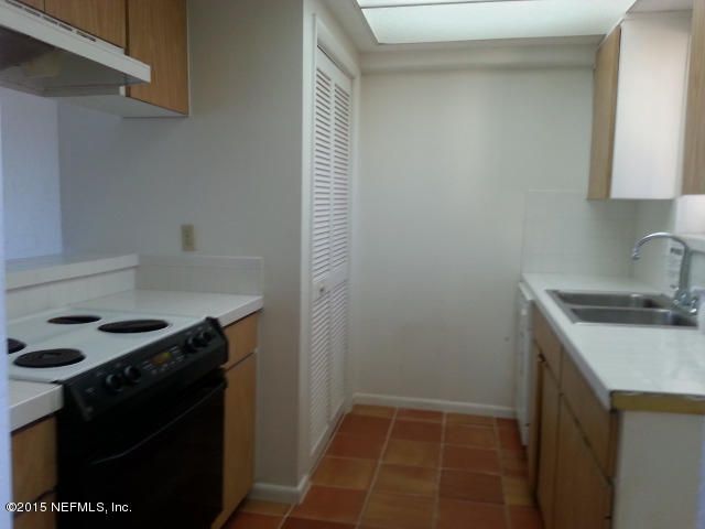 731 S 1st St #5E, Jacksonville Beach, FL 32250
