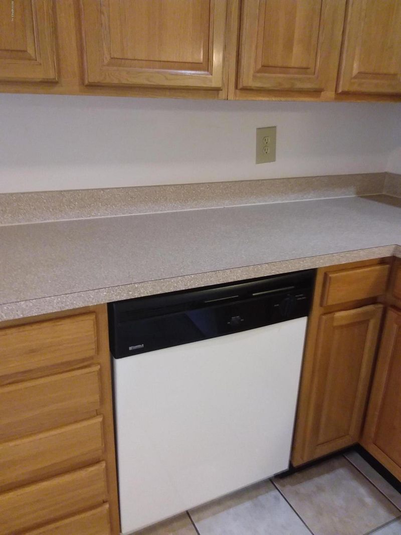 7311 Melvin Rd, Jacksonville, FL 32210