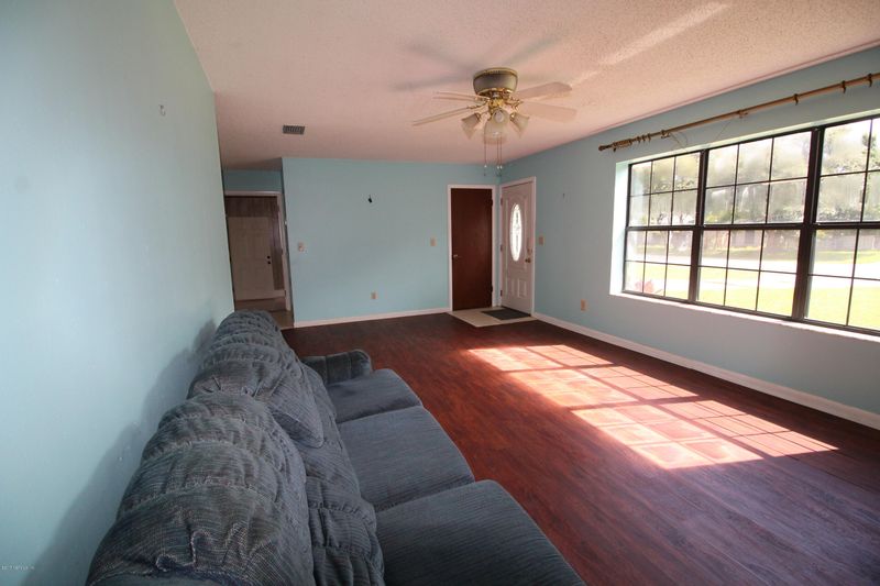 732 Queen Rd, St Augustine, FL 32086