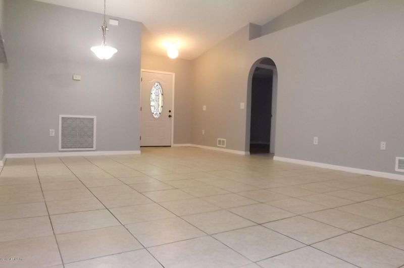 7338 High Bluff Rd, Jacksonville, FL 32244