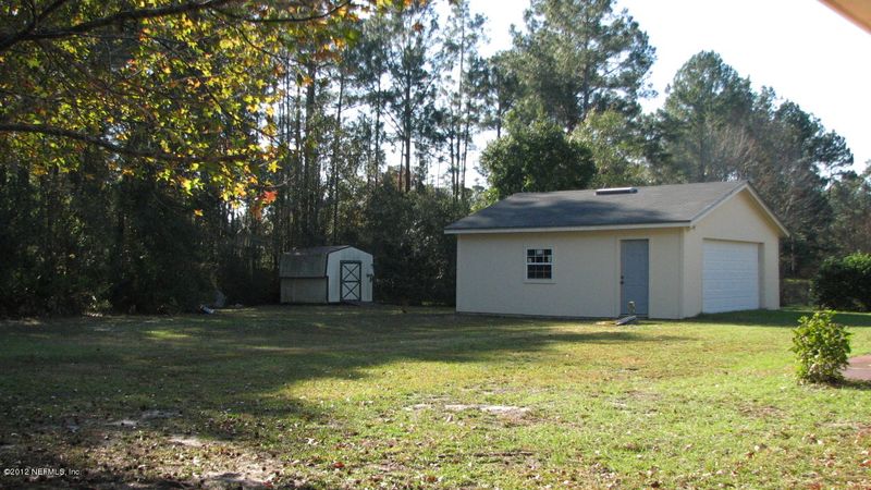 734 Opossum Ln, St Johns, FL 32259