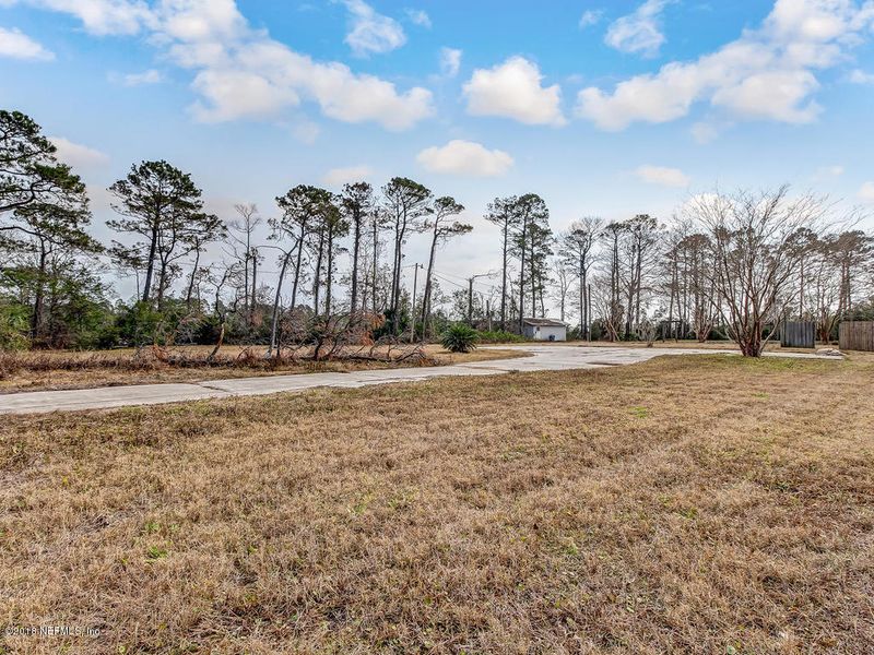 7348 Cedar Point Rd, Jacksonville, FL 32226