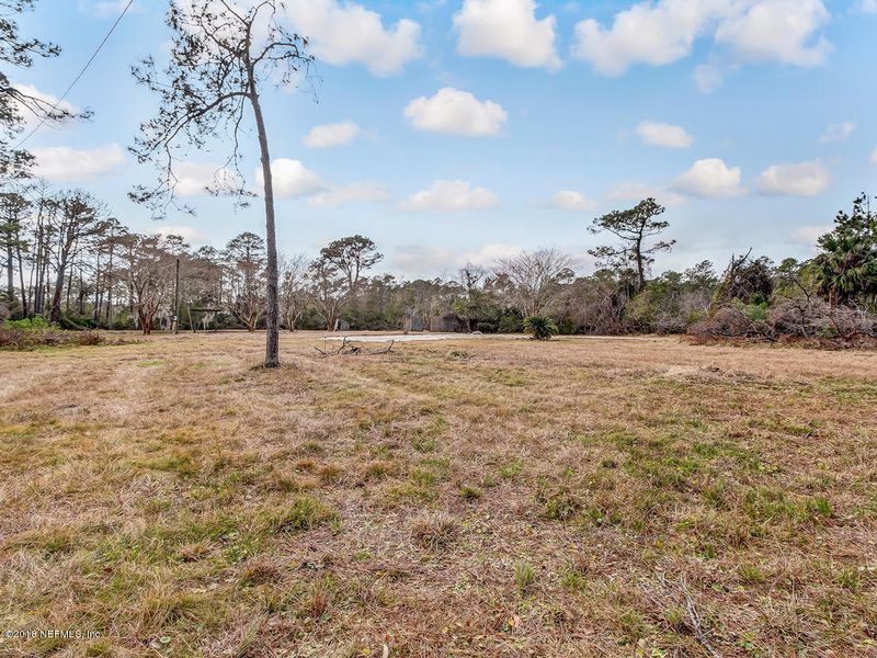 7348 Cedar Point Rd, Jacksonville, FL 32226