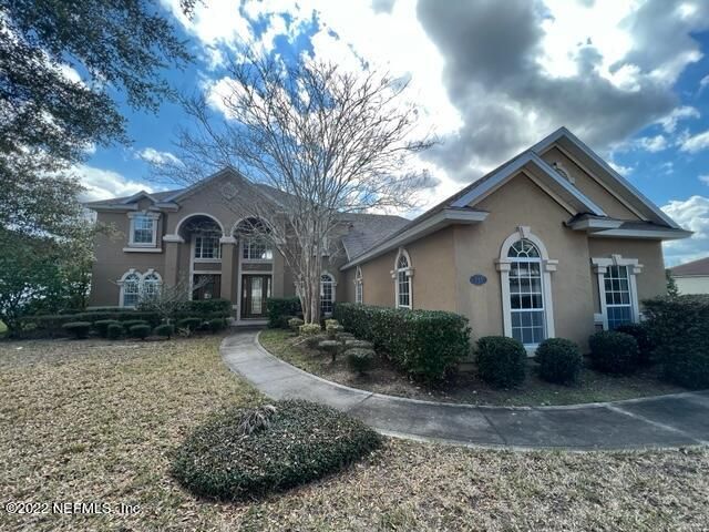 735 E Dorchester Dr, Jacksonville, FL 32259