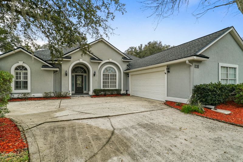 735 Westminster Dr, Orange Park, FL 32073