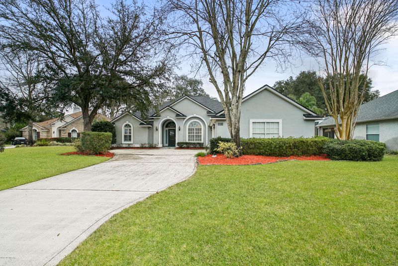 735 Westminster Dr, Orange Park, FL 32073