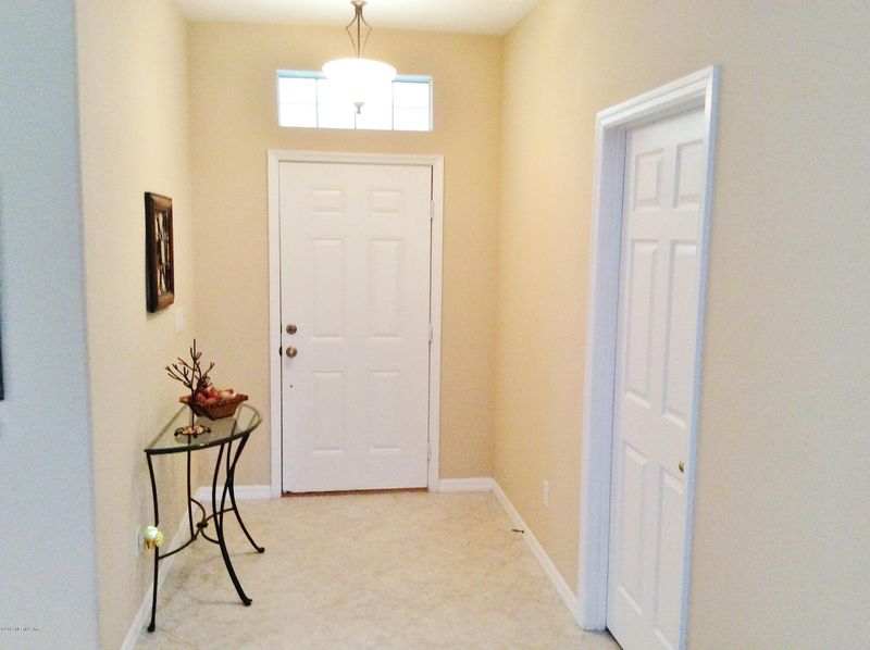 736 Crestwood Dr, St Augustine Shores, FL 32086