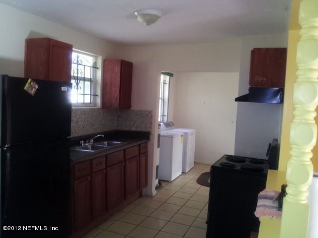 7364 Irving Scott Dr, Jacksonville, FL 32209