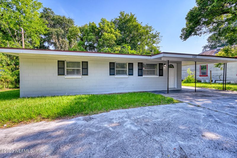 737 E 59th St, Jacksonville, FL 32208