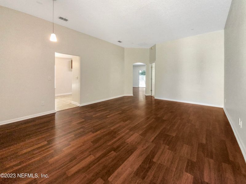 737 Mackenzie Cir, St Augustine, FL 32092