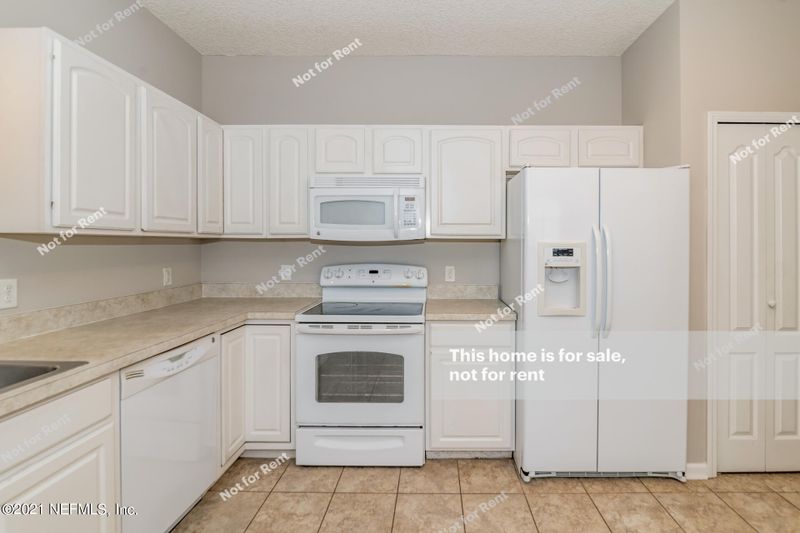 737 Middle Branch Way, St Johns, FL 32259
