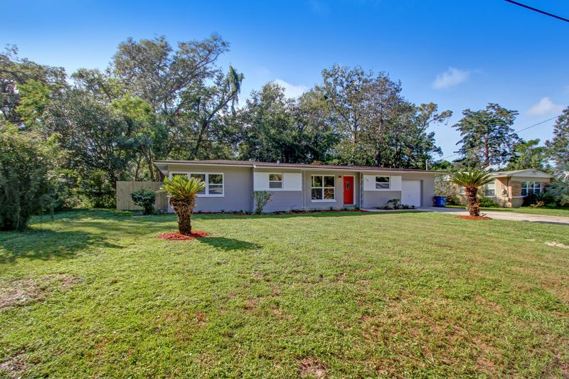 738 Kasimir Dr, Jacksonville, FL 32211
