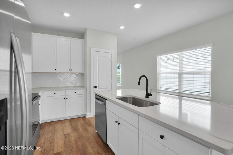 738 Morgans Treasure Rd, St Augustine, FL 32084