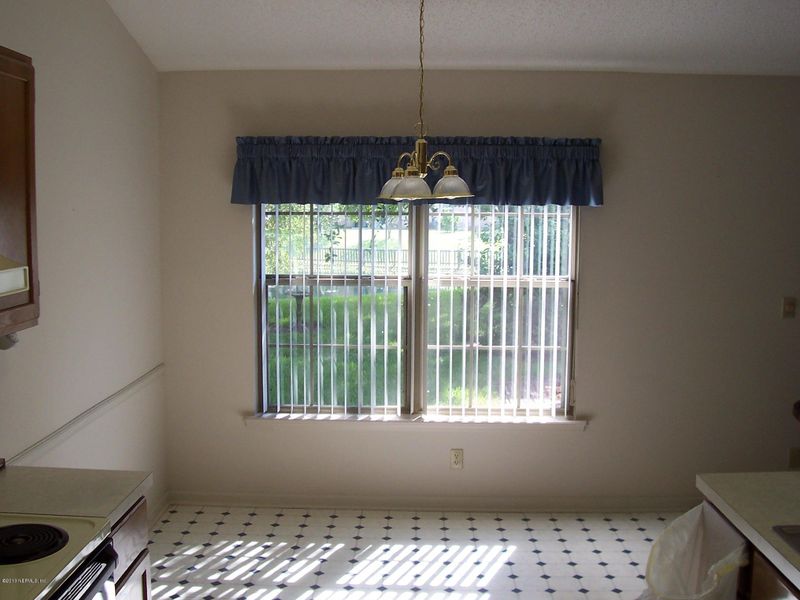738 Trowbridge Ln, Jacksonville, FL 32225